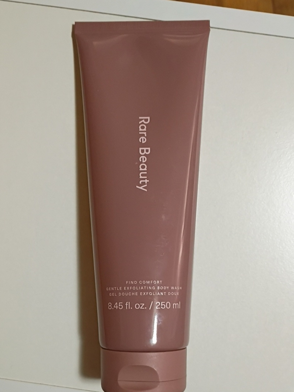 Rare Beauty Find Comfort Gentle Exfoliating Body Wash